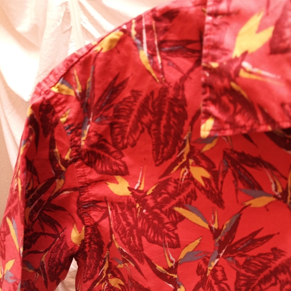Vibrant Red Floral Men's Casual Shirt - Picture 3 of 6